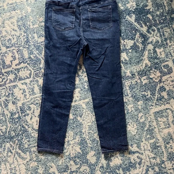 Chico’s Jegging with Red Rhinestone detail on legs. Sz 12 great condition! - Picture 4 of 6